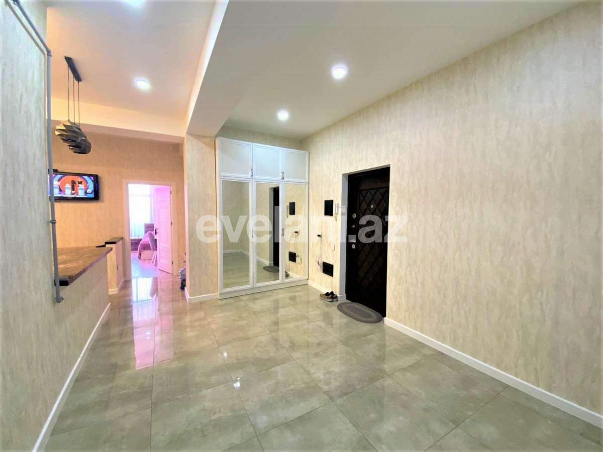 Satılır, yeni tikili, 3 otaqlı, 120 m², Bakı, Yasamal r, Elmlər Akademiyası m.