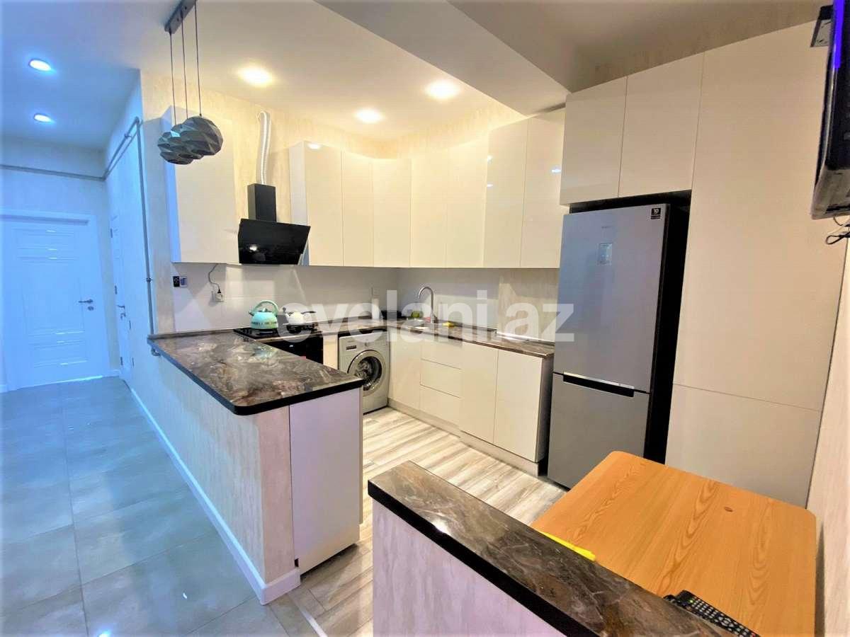 Satılır, yeni tikili, 3 otaqlı, 120 m², Bakı, Yasamal r, Elmlər Akademiyası m.