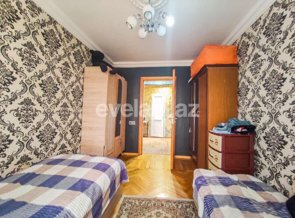 Satılır, köhnə tikili, 3 otaqlı, 70 m², Bakı, Nizami r, Neftçilər m.