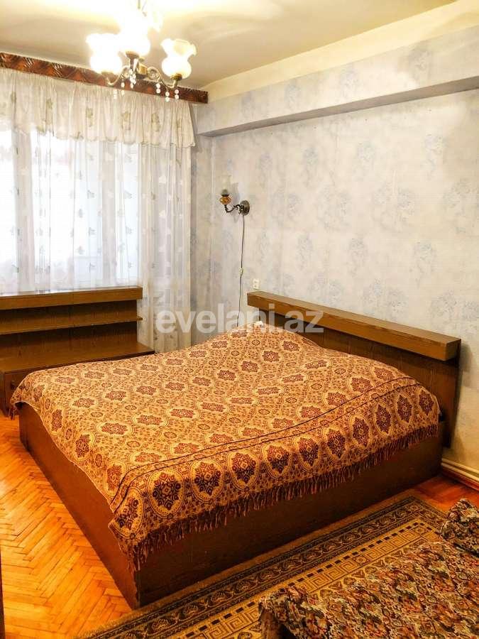 Сдаётся, вторичка, 3-комнаты, 81 m², Баку, Ясамальский r, Элмляр Академиясы m.