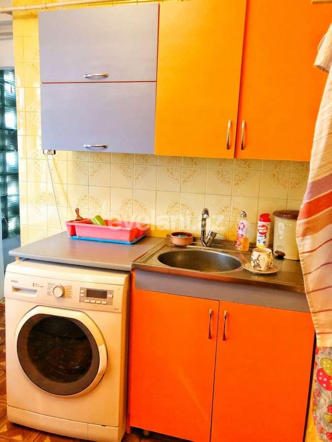 Сдаётся, вторичка, 3-комнаты, 81 m², Баку, Ясамальский r, Элмляр Академиясы m.