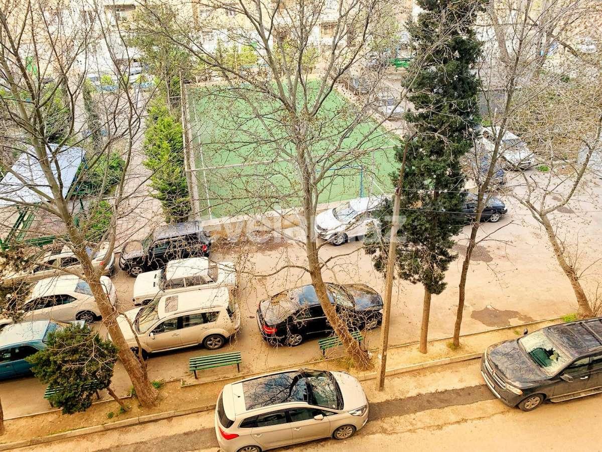 Сдаётся, вторичка, 3-комнаты, 81 m², Баку, Ясамальский r, Элмляр Академиясы m.