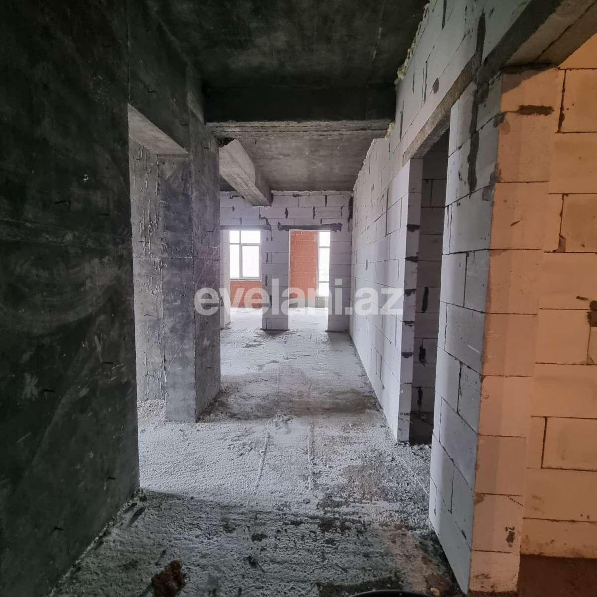 Satılır, yeni tikili, 3 otaqlı, 125 m², Bakı, Nizami r, Qara Qarayev m.