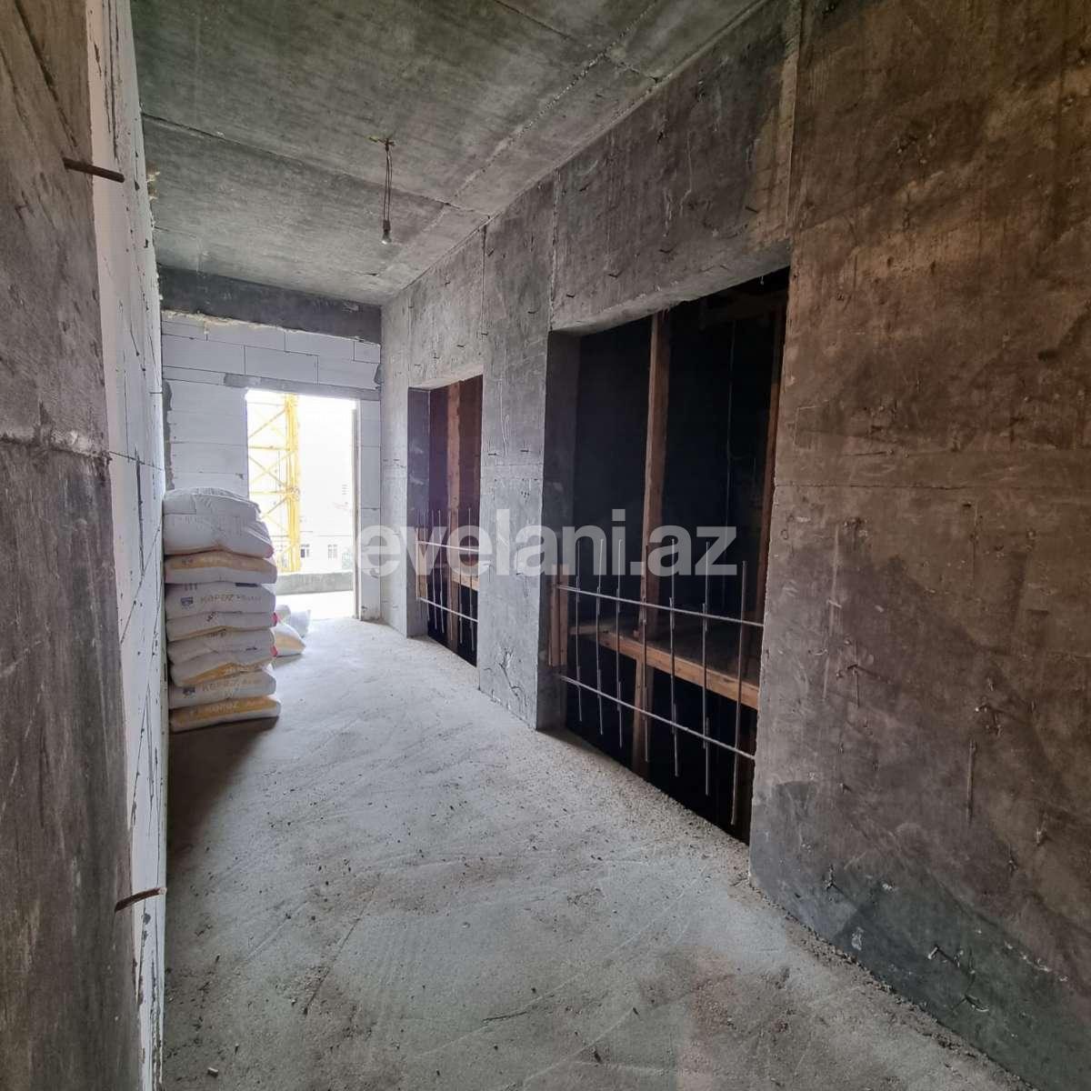 Satılır, yeni tikili, 3 otaqlı, 125 m², Bakı, Nizami r, Qara Qarayev m.
