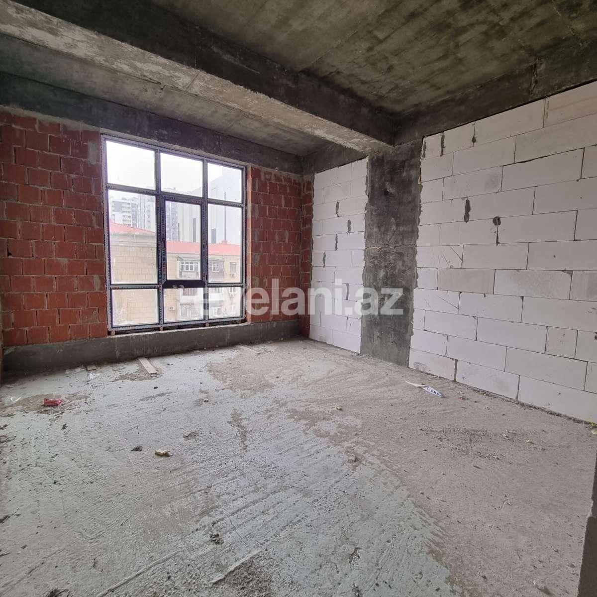 Satılır, yeni tikili, 3 otaqlı, 125 m², Bakı, Nizami r, Qara Qarayev m.