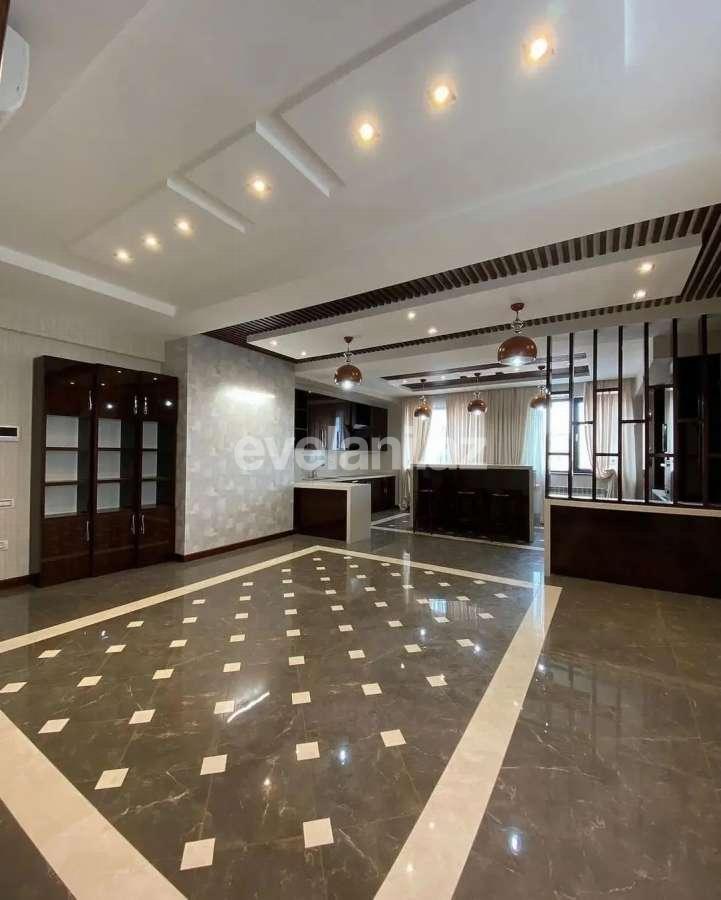Satılır, yeni tikili, 4 otaqlı, 290 m², Bakı, Yasamal r, Yasamal q, Elmlər Akademiyası m.