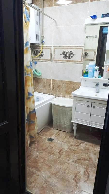 Satılır, köhnə tikili, 2 otaqlı, 65 m², Bakı, Sabunçu r, Neftçilər m.