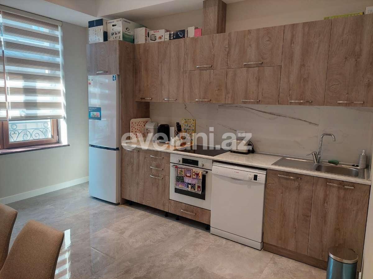 Kirayə verilir, köhnə tikili, 3 otaqlı, 118 m², Bakı, Xətai r, Ağ şəhər q, Şah İsmayıl Xətai m.