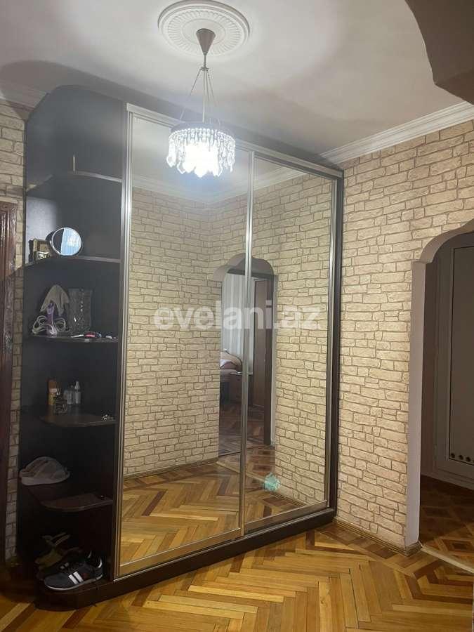 Sale, old building, 4 room, 100 m², Baku, Khatai r, Ahmedli m.