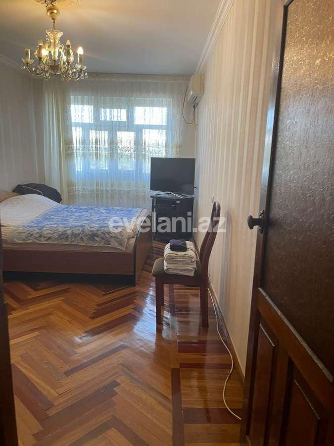 Sale, old building, 4 room, 100 m², Baku, Khatai r, Ahmedli m.
