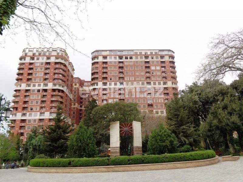 Продаётся, новостройка, 4-комнаты, 202 m², Баку, Насиминский r.