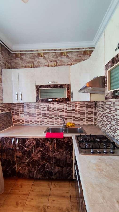 Kirayə verilir, köhnə tikili, 2 otaqlı, 70 m², Bakı, Nəsimi r, Memar Əcəmi m.