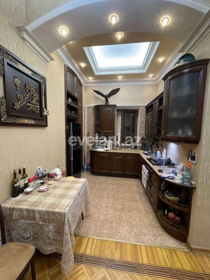 Продаётся, вторичка, 3-комнаты, 70 m², Баку, Насиминский r, 28 мая m.