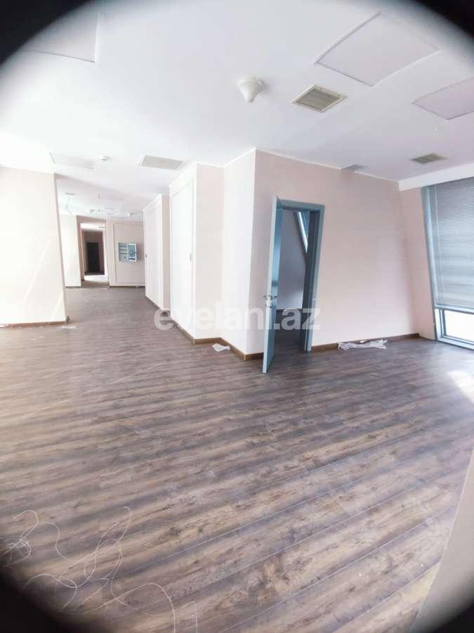 Kirayə verilir, ofis, 6 otaqlı, 200 m², Bakı, Yasamal r, Elmlər Akademiyası m.