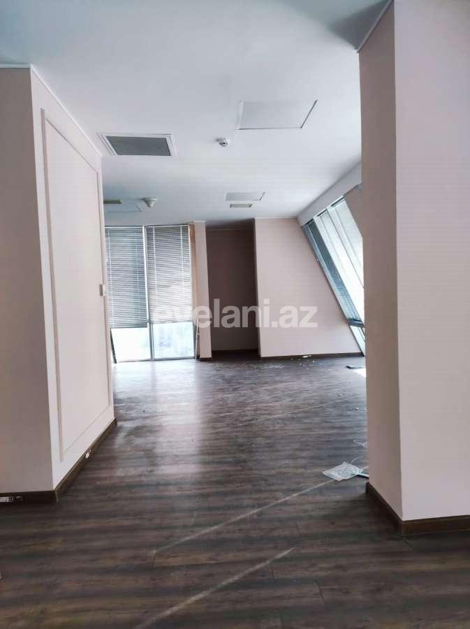 Kirayə verilir, ofis, 6 otaqlı, 200 m², Bakı, Yasamal r, Elmlər Akademiyası m.