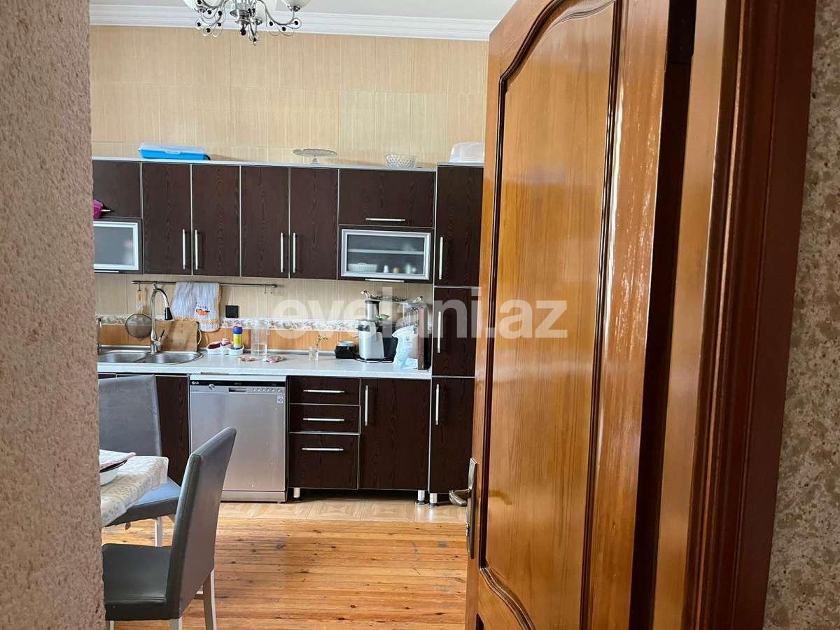 Satılır, həyət evi / bağ, 7 otaqlı, 300 m², Bakı, Xətai r.