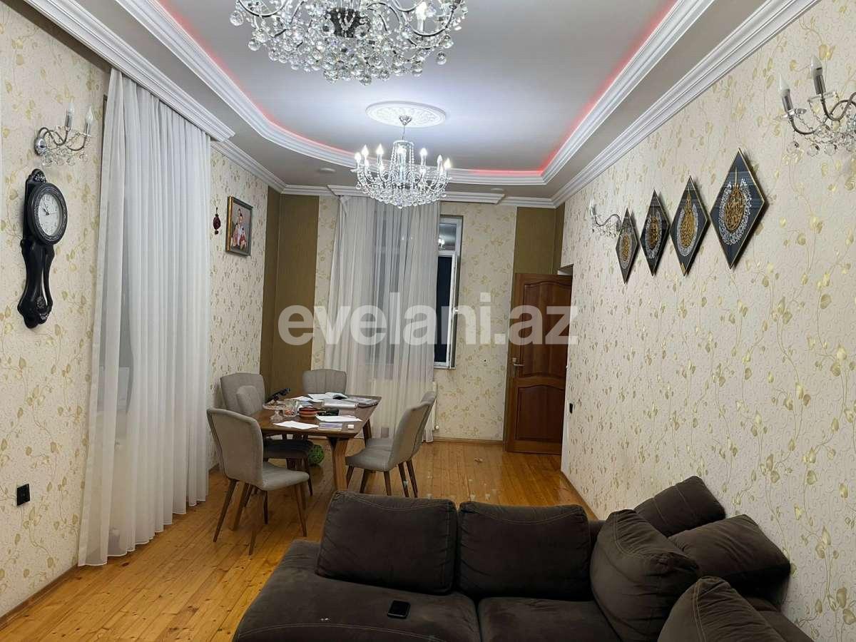 Satılır, həyət evi / bağ, 7 otaqlı, 300 m², Bakı, Xətai r.
