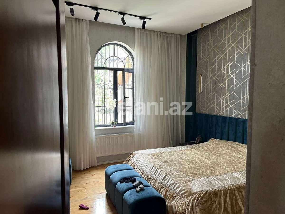 Satılır, həyət evi / bağ, 7 otaqlı, 300 m², Bakı, Xətai r.