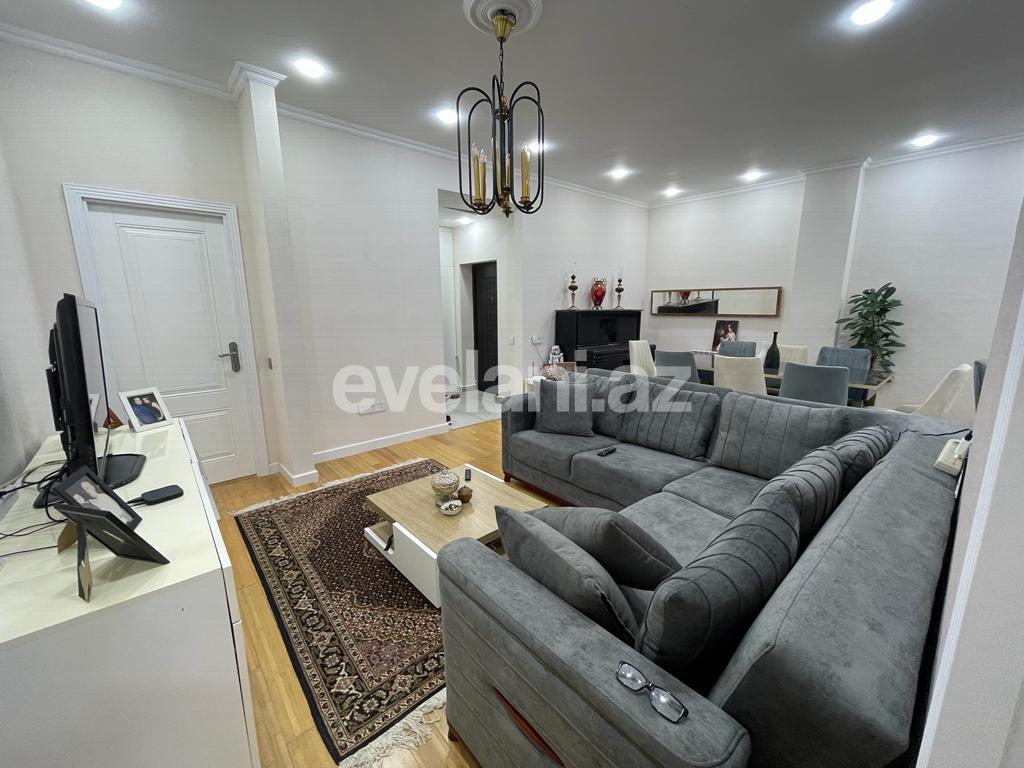 Satılır, yeni tikili, 3 otaqlı, 130 m², Bakı, Nəsimi r, 4-cü mikrorayon q, Memar Əcəmi m.