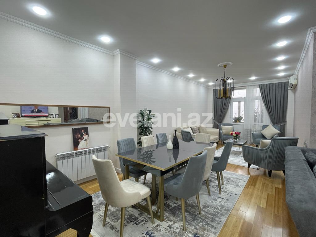 Satılır, yeni tikili, 3 otaqlı, 130 m², Bakı, Nəsimi r, 4-cü mikrorayon q, Memar Əcəmi m.