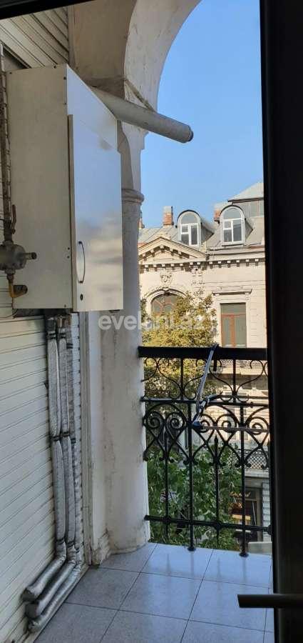 Kirayə verilir, köhnə tikili, 2 otaqlı, 90 m², Bakı, Nəsimi r, 28 may m.