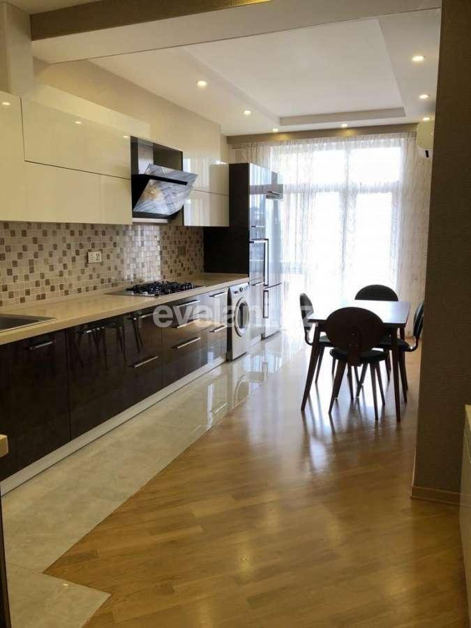 Kirayə verilir, yeni tikili, 3 otaqlı, 145 m², Bakı, Yasamal r, Elmlər Akademiyası m.