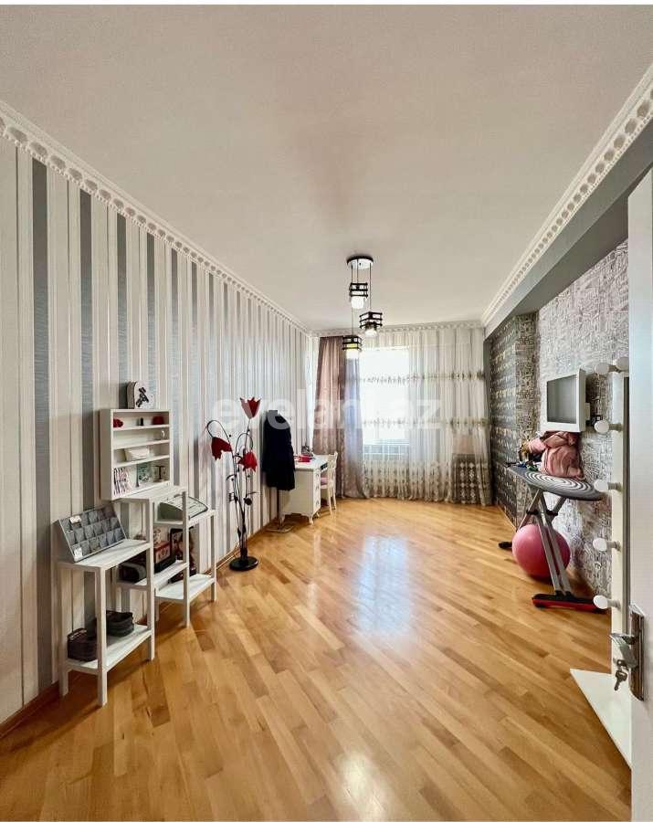 Satılır, yeni tikili, 3 otaqlı, 147 m², Bakı, Binəqədi r, 9-cu mikrorayon q, Memar Əcəmi m.