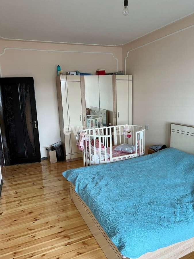 Sale, old building, 3 room, 80 m², Baku, Khatai r, Hazi Aslanov m.