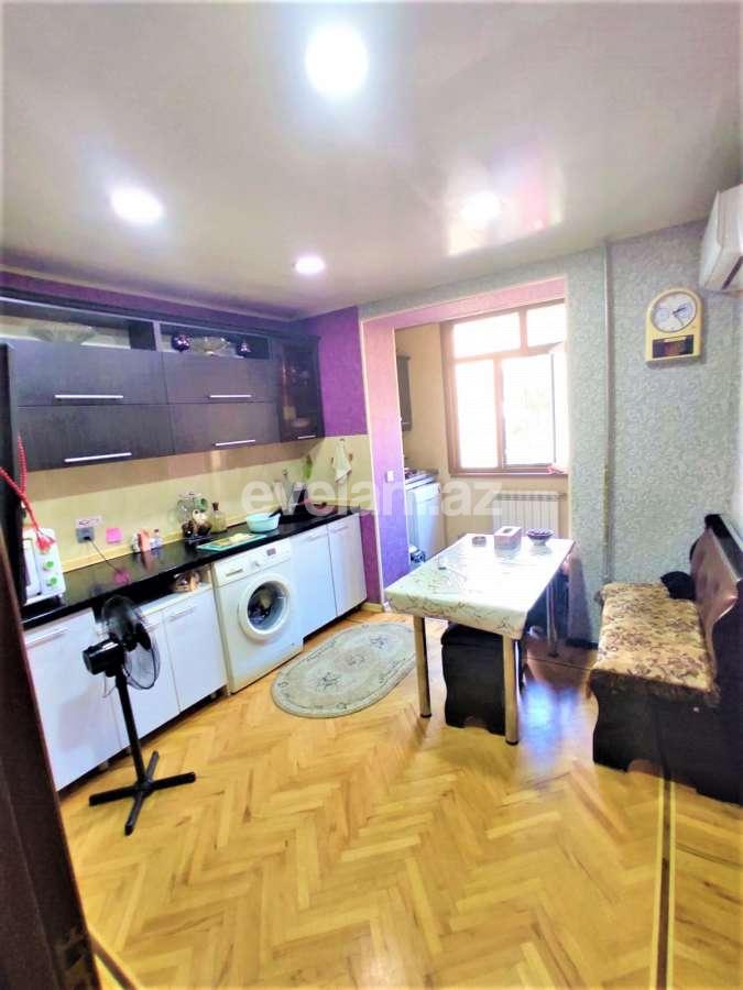 Sale, old building, 3 room, 80 m², Baku, Khatai r, Hazi Aslanov m.