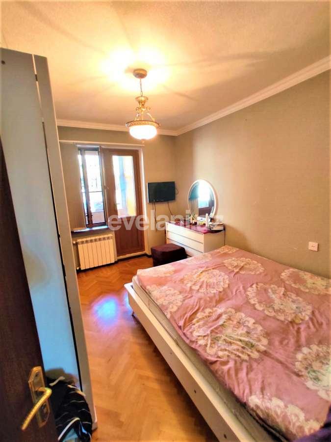 Sale, old building, 3 room, 80 m², Baku, Khatai r, Hazi Aslanov m.