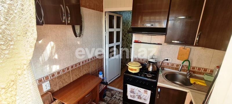 Satılır, köhnə tikili, 2 otaqlı, 50 m², Bakı, Nizami r, 8-ci kilometr q, Neftçilər m.