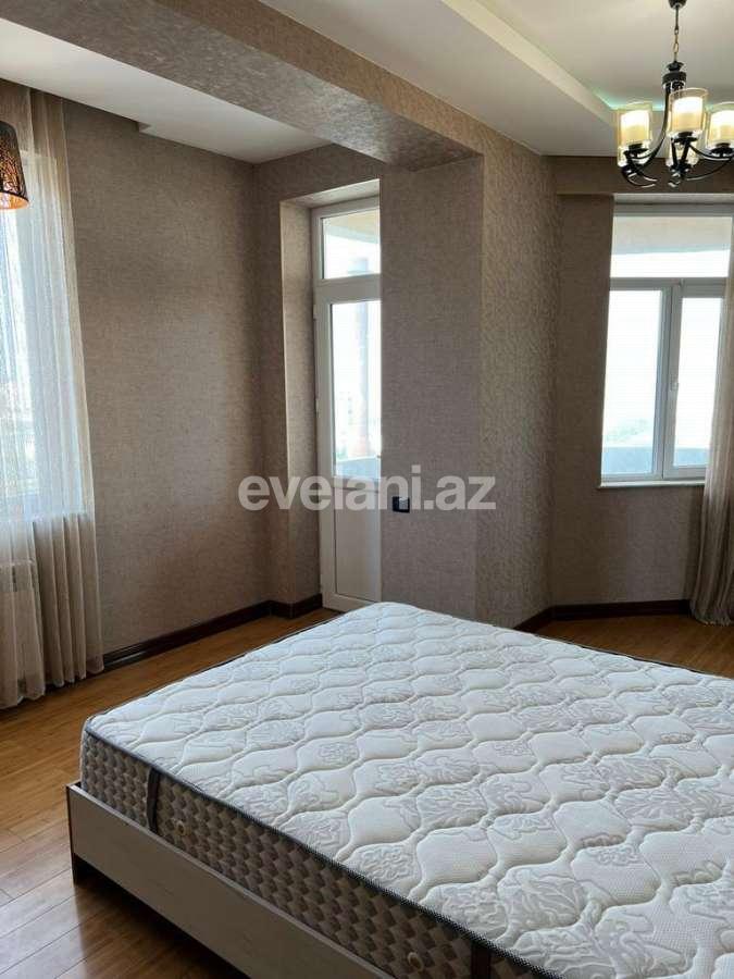 Sale, old building, 3 room, 143 m², Baku, Yasamal r, Inshaatchilar m.