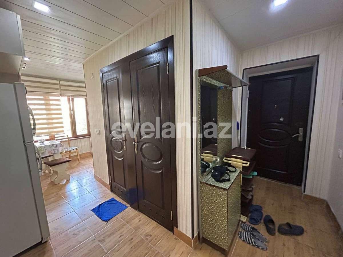 Satılır, köhnə tikili, 3 otaqlı, 71 m², Bakı, Nizami r, 8-ci kilometr q, Neftçilər m.
