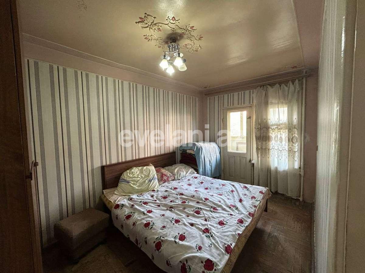 Satılır, köhnə tikili, 3 otaqlı, 71 m², Bakı, Nizami r, 8-ci kilometr q, Neftçilər m.