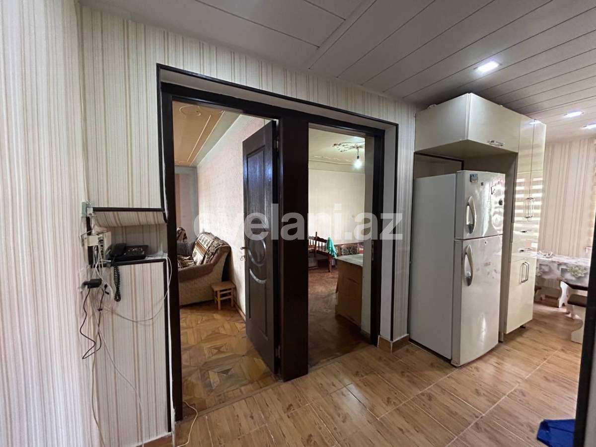Satılır, köhnə tikili, 3 otaqlı, 71 m², Bakı, Nizami r, 8-ci kilometr q, Neftçilər m.