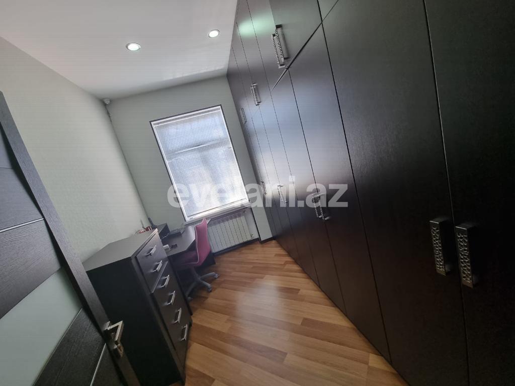 Kirayə verilir, həyət evi / bağ, 6 otaqlı, 500 m², Bakı