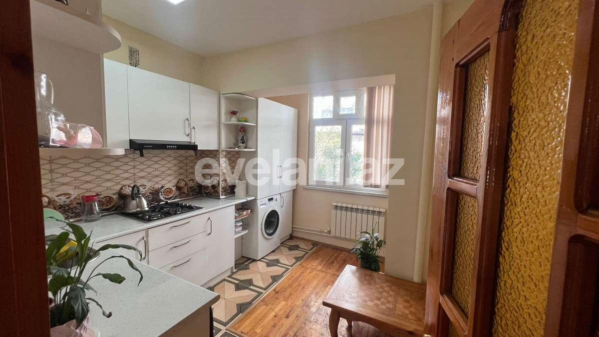 Satılır, köhnə tikili, 2 otaqlı, 65 m², Bakı, Xətai r.