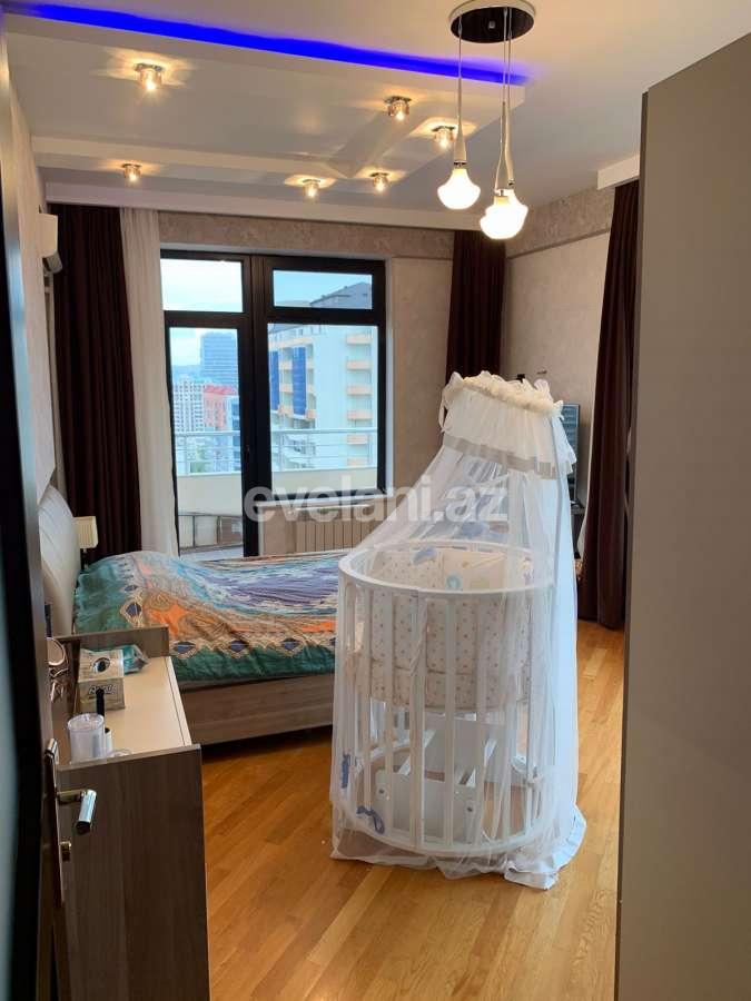 Kirayə verilir, yeni tikili, 3 otaqlı, 130 m², Bakı, Xətai r, Şah İsmayıl Xətai m.