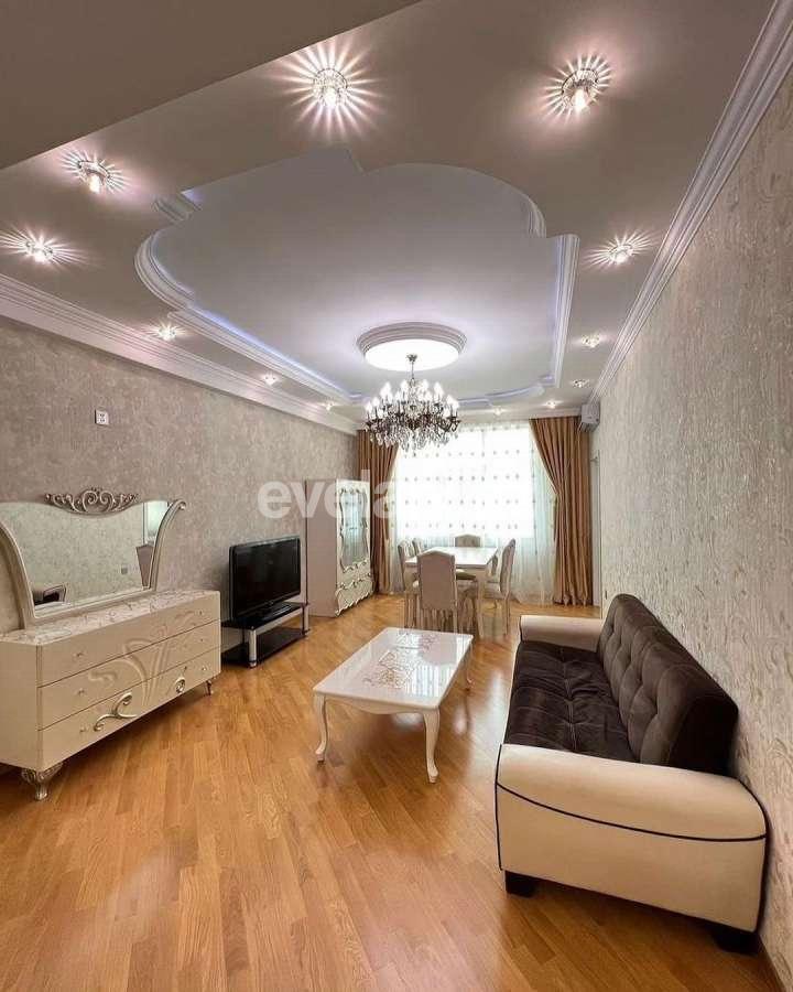 Satılır, yeni tikili, 2 otaqlı, 90 m², Bakı, Nizami r, Neftçilər m.