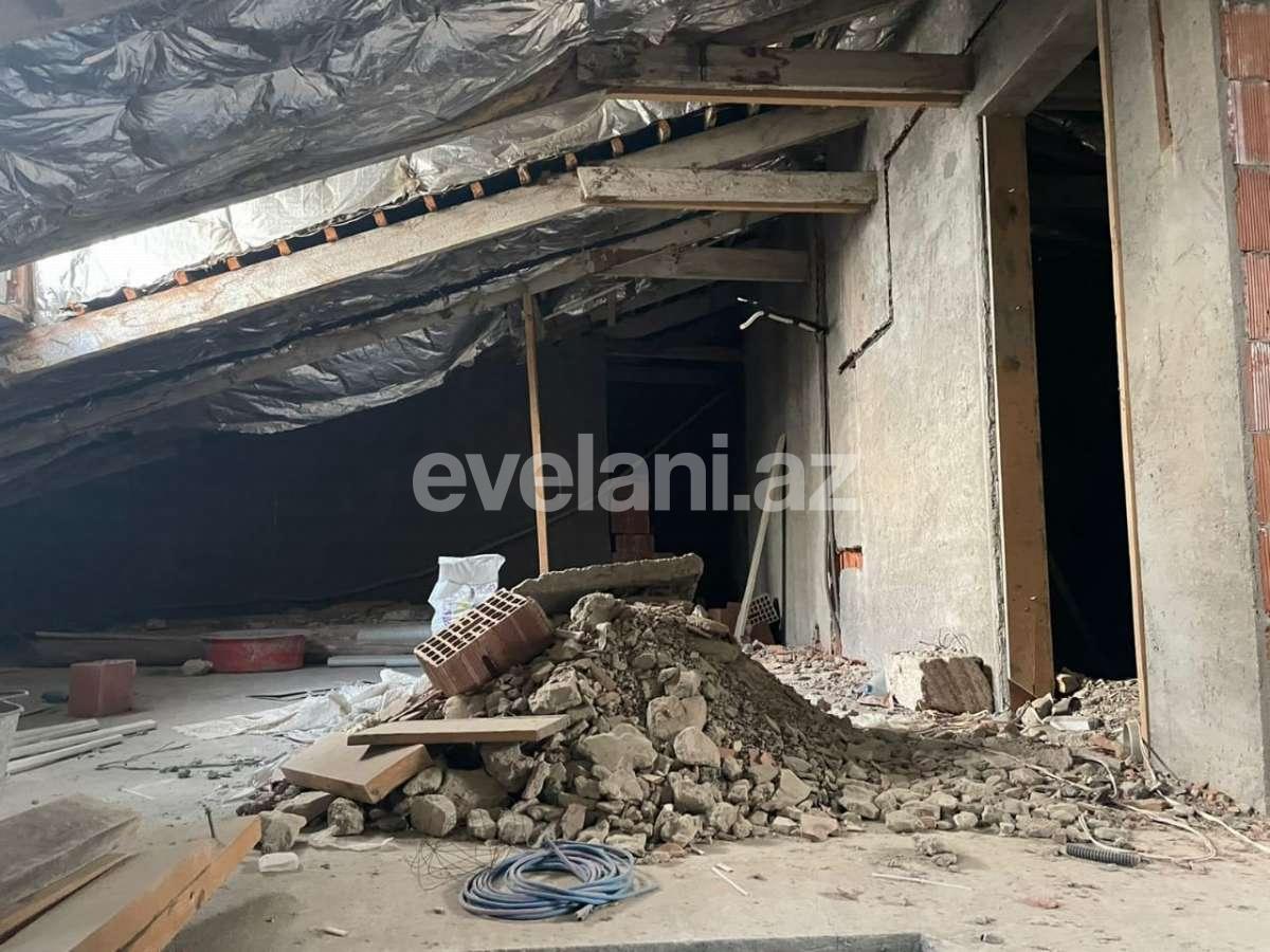 Satılır, köhnə tikili, 5 otaqlı, 110 m², Bakı, Səbail r, Sahil m.