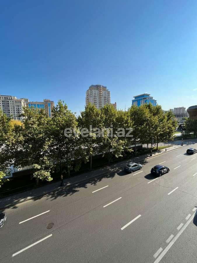 Rent, old building, 3 room, 105 m², Baku, Nasimi r, 28 may m.
