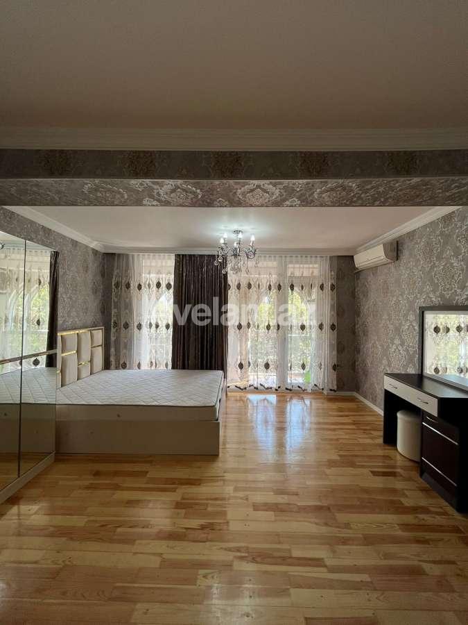 Rent, old building, 3 room, 105 m², Baku, Nasimi r, 28 may m.