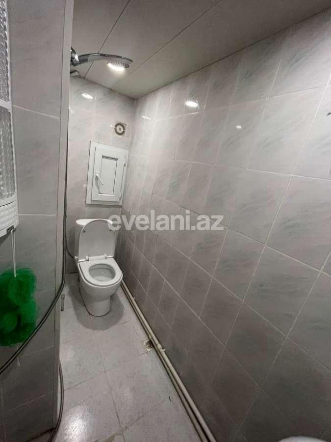 Satılır, köhnə tikili, 2 otaqlı, 40 m², Bakı, Nəsimi r, 3-cü mikrorayon q, Memar Əcəmi m.