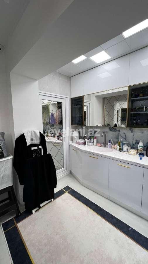 Rent, old building, 4 room, 131 m², Baku, Nasimi r, 20 yanvar m.