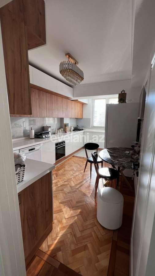 Rent, old building, 4 room, 131 m², Baku, Nasimi r, 20 yanvar m.