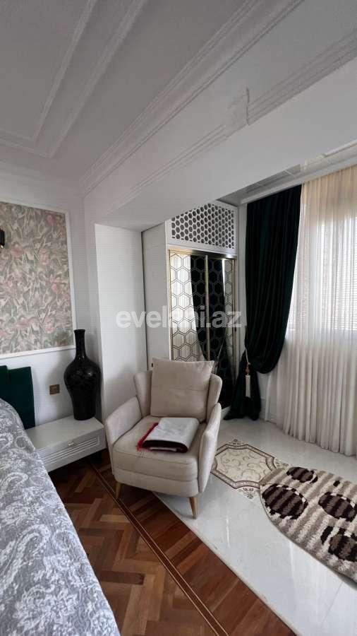 Rent, old building, 4 room, 131 m², Baku, Nasimi r, 20 yanvar m.