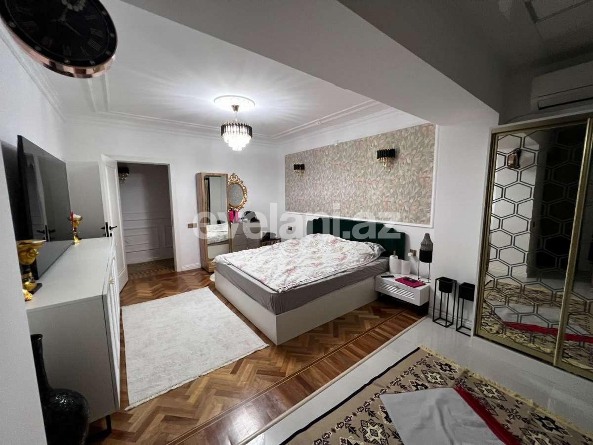 Rent, old building, 4 room, 131 m², Baku, Nasimi r, 20 yanvar m.