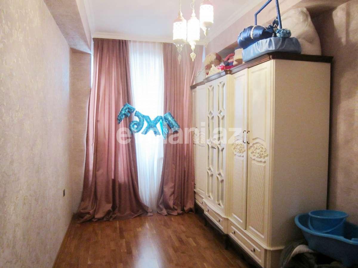 Satılır, yeni tikili, 3 otaqlı, 79 m², Bakı, Nizami r, Qara Qarayev m.