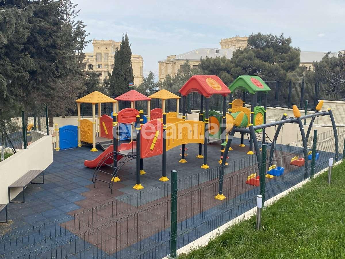 Sale, new building, 4 room, 200 m², Baku, Sabail r, Icheri Sheher m.