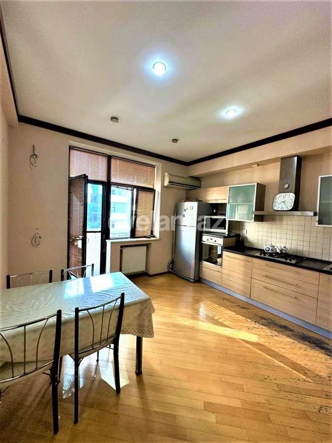 Satılır, yeni tikili, 3 otaqlı, 165 m², Bakı, Nəsimi r, Gənclik m.